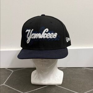 New Era Black Yankees Cap with White and Blue Men’s 7 1/2